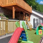 Villa Bad Bertrich 빌라 *